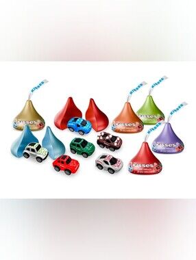 Hershey’s KISSES Candy Capsule Mini Die-Cast Pull-Back Toy Car